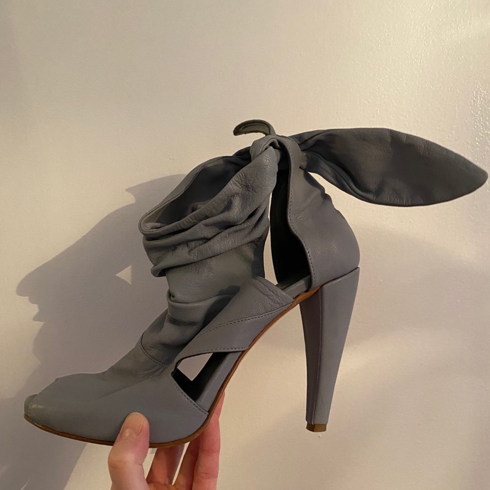 Tashkent by Cheyenne high heeled shoe. - Picture 2 of 5